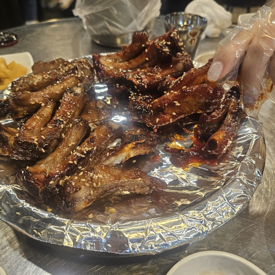  청주 지웰몰 맛집 복대동 지웰시티 바베큐 매운 쪽갈비