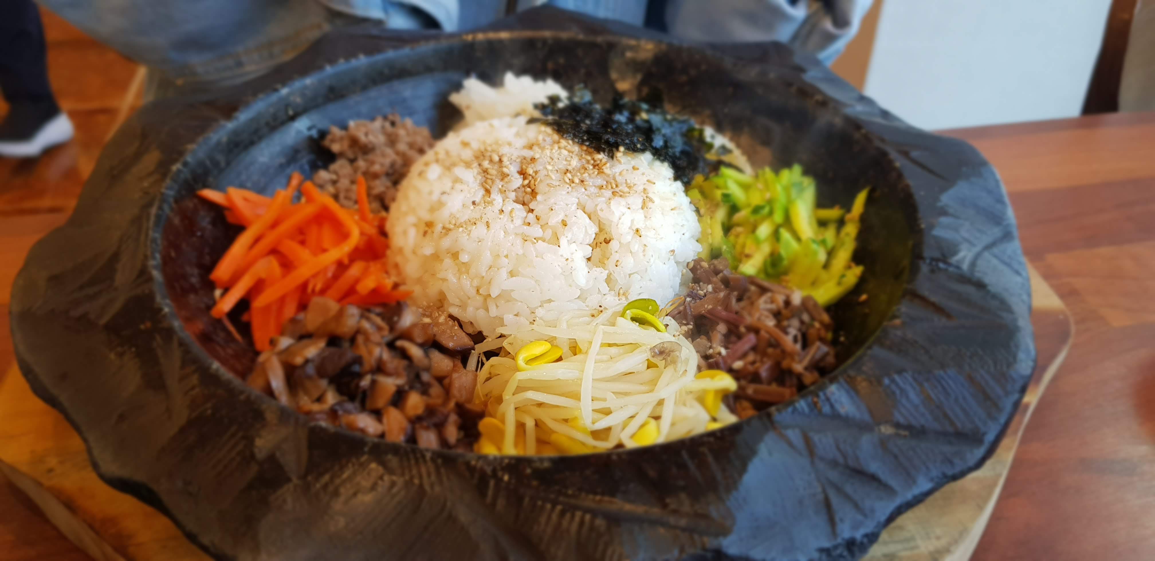 온기한그릇 돌솥비빔밥