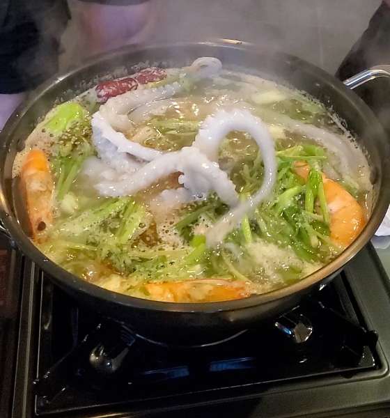 낙지탕탕(속시원한맑은탕)