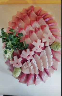  쌀쌀한 날씨가 이어지는 요즘 대방어  국내 맛집여행 추천