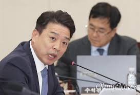 김어준 이미지