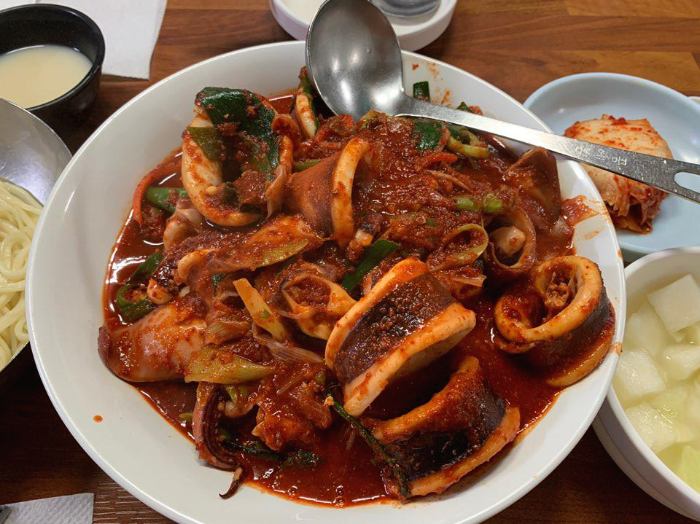 광천식당-오징어두루치기