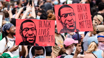 준틴스의 연방공휴일 지정을 공론화한 Black Lives Matter 시위 사진