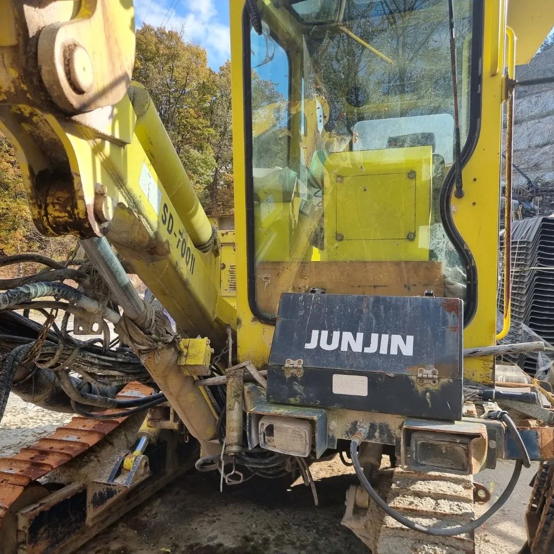  수산 SD700천공 2008년식 4500만원 판매합니다.