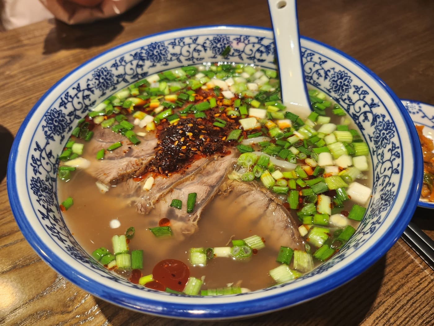  [광주 충장로] 탱탱한 면빨의 우육면과 가지만두가 맛있는 샤오바오에 가다 ~
