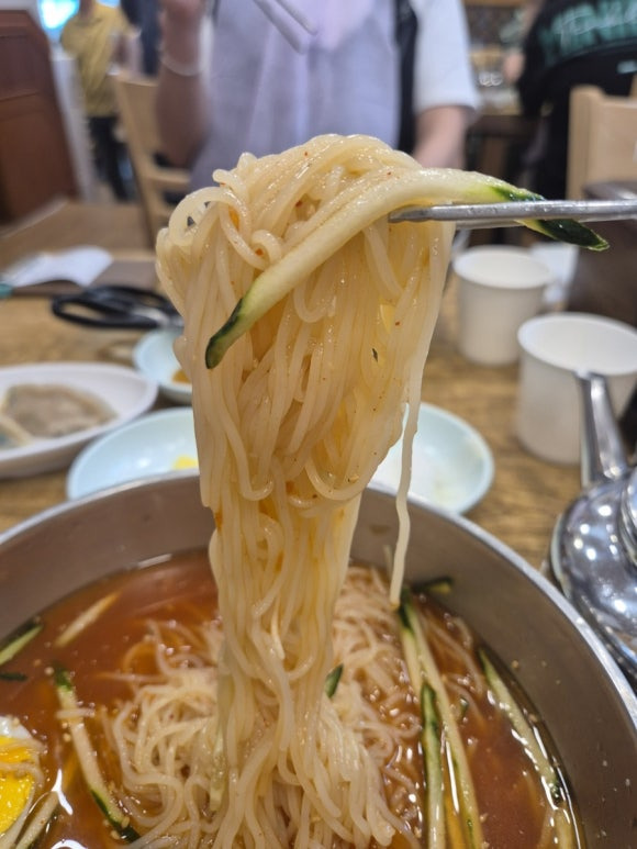 밀면 이미지