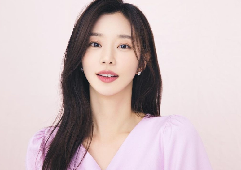 이주빈