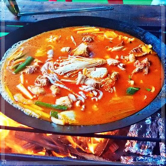  10월10일 생생정보 양주 장흥 계곡 화끈한 맛 솥뚜껑 닭볶음탕 고수의 부엌 닭도리탕 맛집 위치