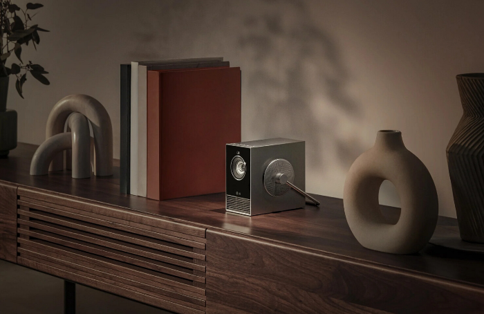 LG-Cinebeam-cube2.