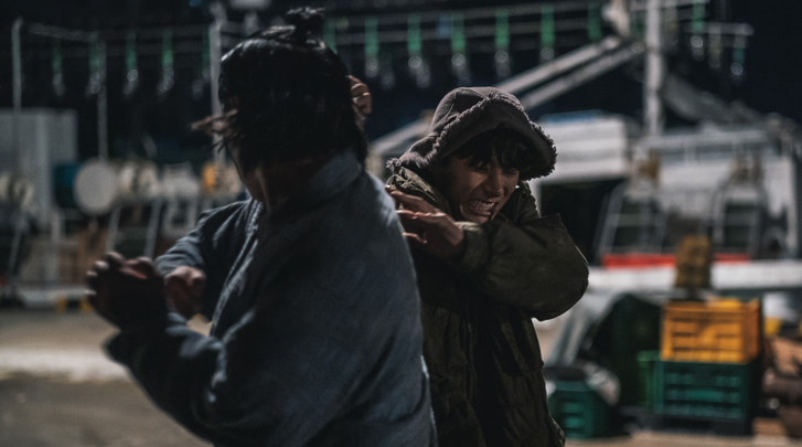 철