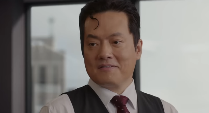 "그럼 앞으로 회사는 내가 운영을 해야 하는 건가? " 장인어른 돌아가시자 회사 빼앗은 파렴치한 전 남편이 30년 후..현관에 내놓은 짜장면 그릇을 핥아먹고 있는데..