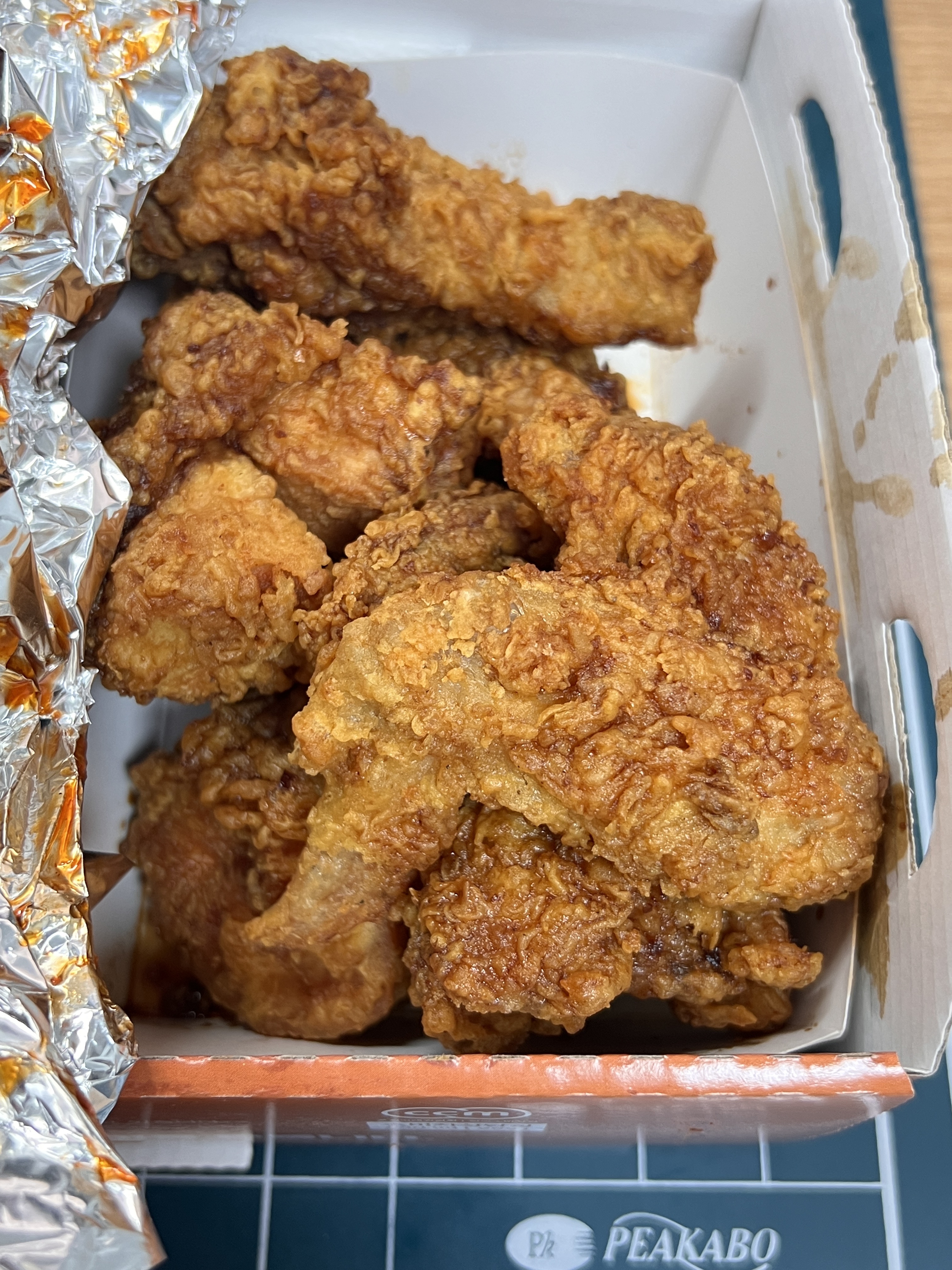 교촌치킨과 쌍벽? 또래 오래 치킨 갈릭 반 핫양념 반이 너무 맛있어~ - 2. 또래 오래 시식 후기 - 2.1. 갈릭치킨 교촌치킨과 쌍벽? 또래 오래 치킨 갈릭 반 핫양념 반이 너무 맛있어~ - 2. 또래 오래 시식 후기 - 2.1. 갈릭치킨