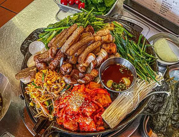심돈 무안남악점