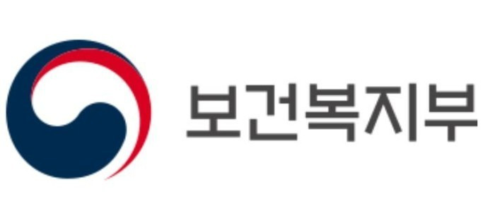 의료계 안팎에서는 정은경 전 질병관리청장과 이국종 아주대 교수가 차기 복지부장관 후보로 언급되고 있다.