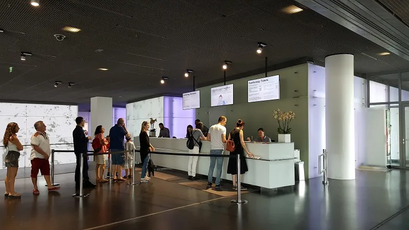 BMW 박물관 입구