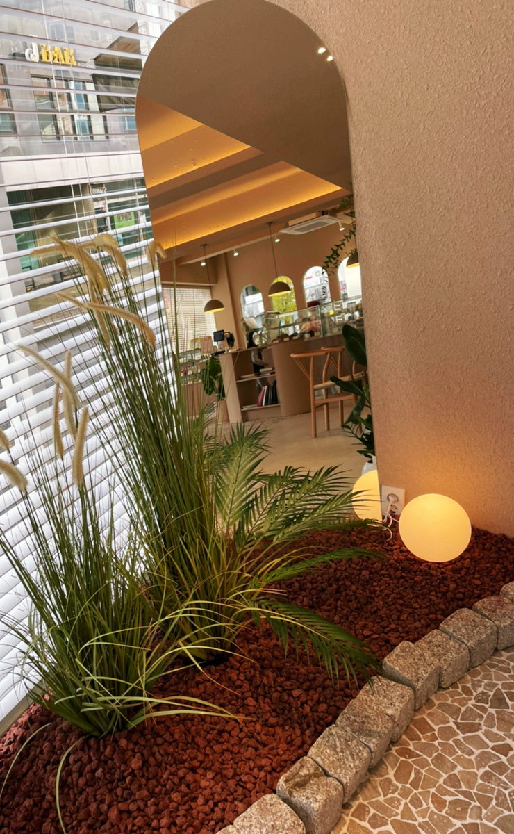 분위기 신상 카페 충주 베이커리 바위의 따뜻한 7