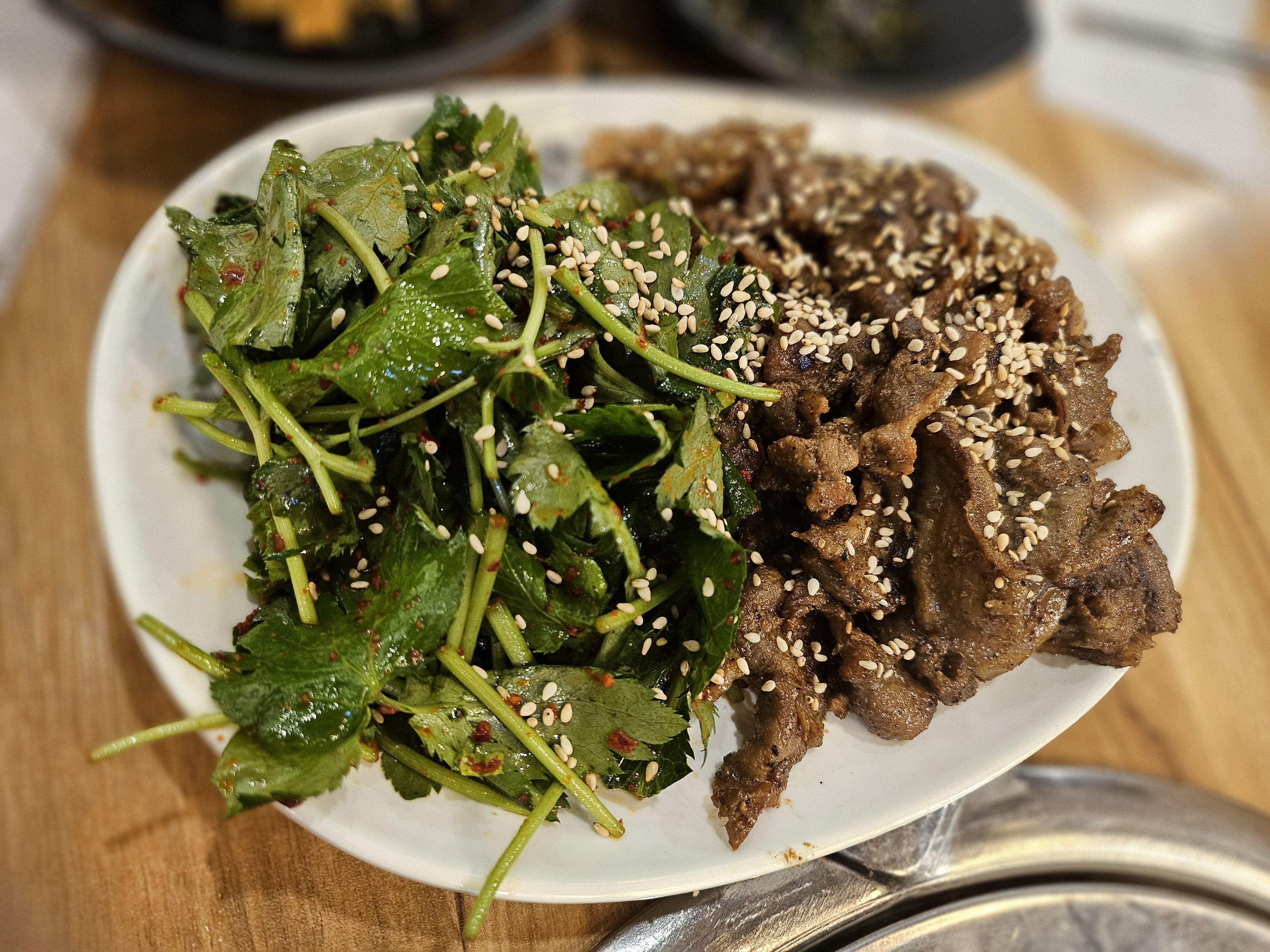 1만원 담뿍화로된장찌개 시그니처 메뉴 화제육