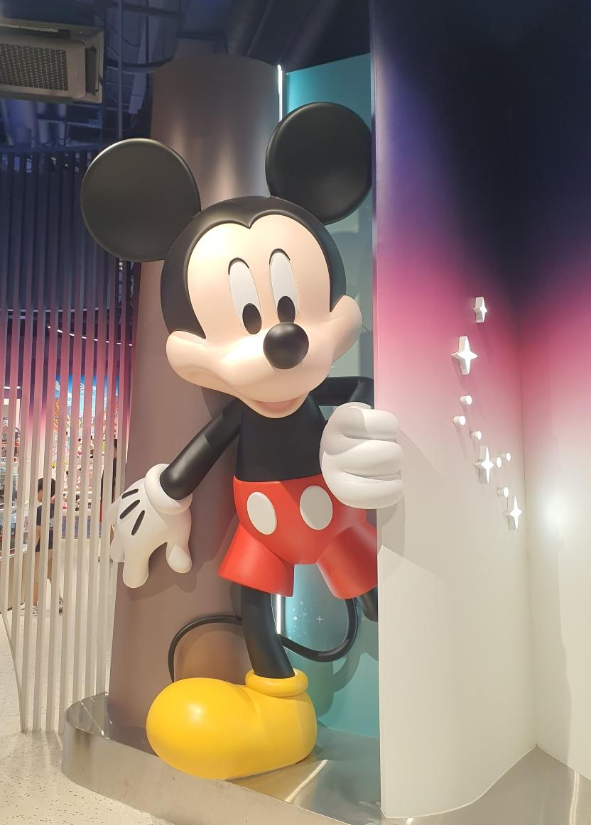 디즈니스토어 현대아울렛 대전점 03