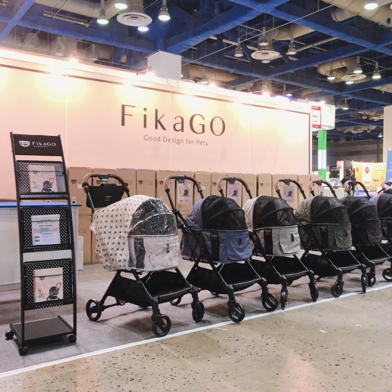 부스 인테리어 - 시트지 시공으로 비용 절감! 알루미늄 행잉 족자를 이용한 코엑스 박람회 9