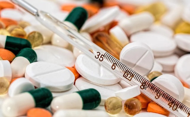 처방전 없이 약국에서 살 수 있는 의약품 - 소화기관약&#44; 감기질환약
