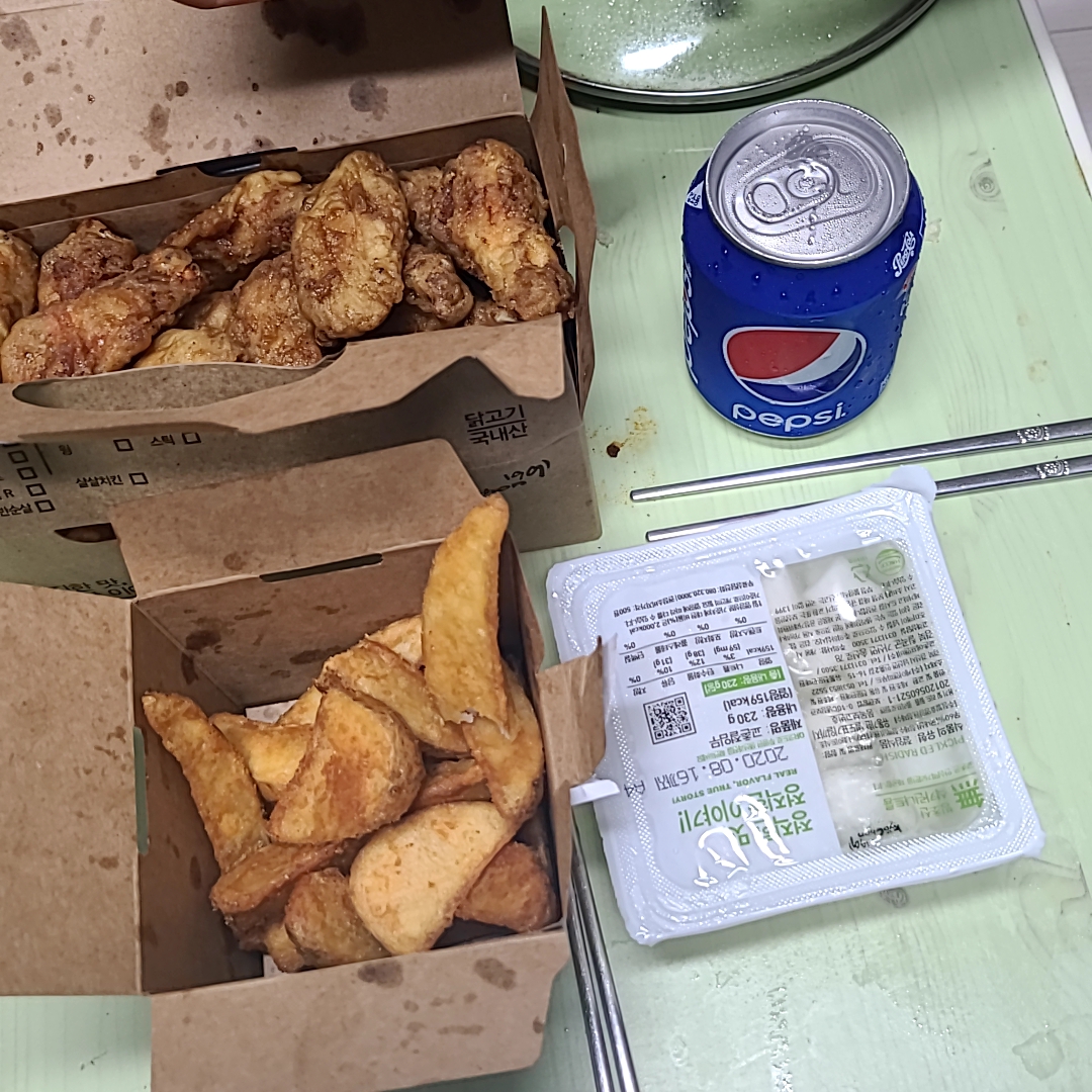  상일동역 교촌치킨, 교촌윙(17000) 소스가 좀 별로