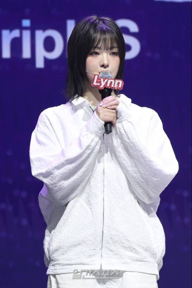 실시간 12인 단체 단발머리로 컴백하는 여돌...JPG | 인스티즈
