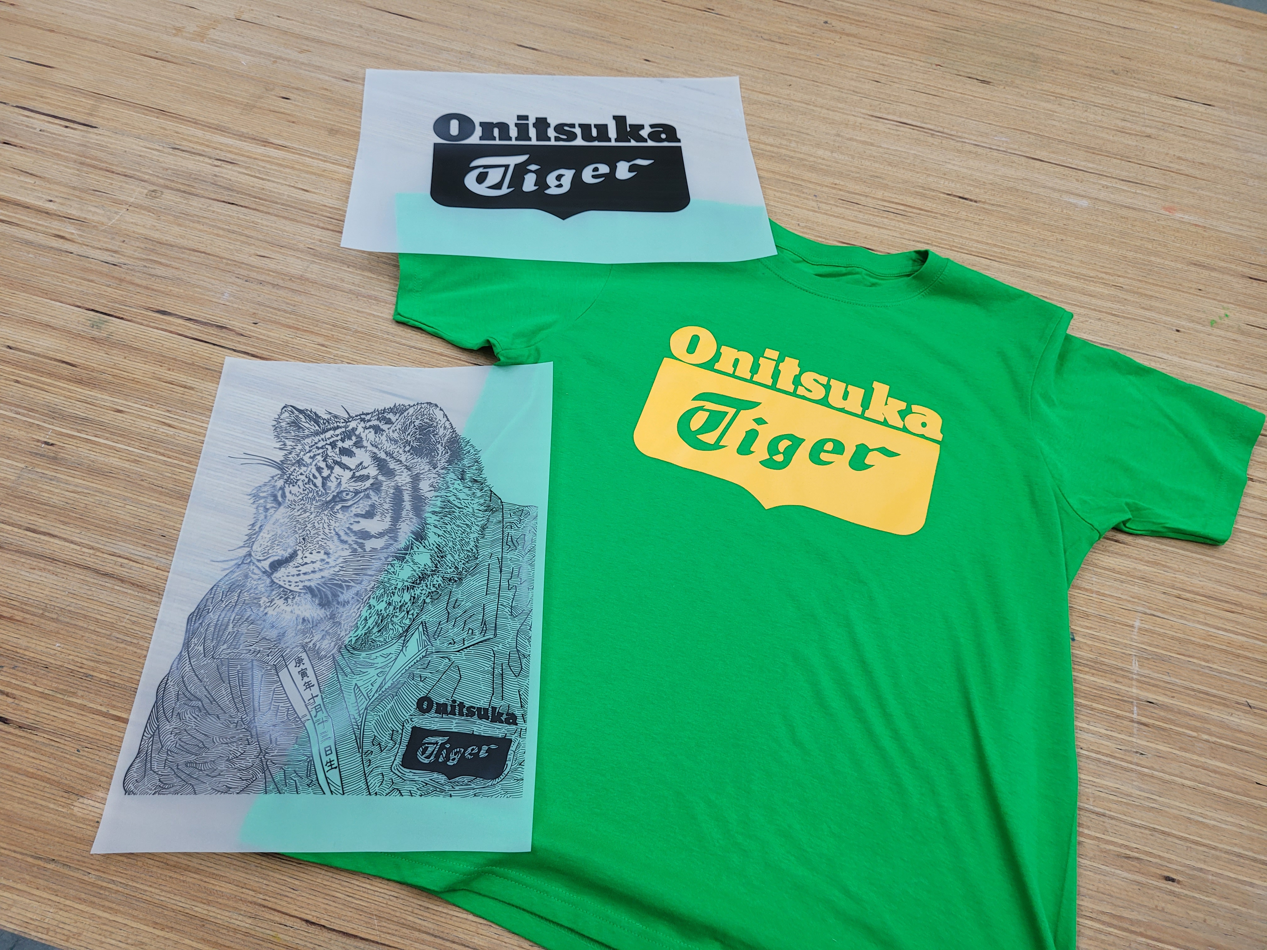 포함된 동영상: Onitsuka Tiger로 티셔츠를 만들었습니다. 6