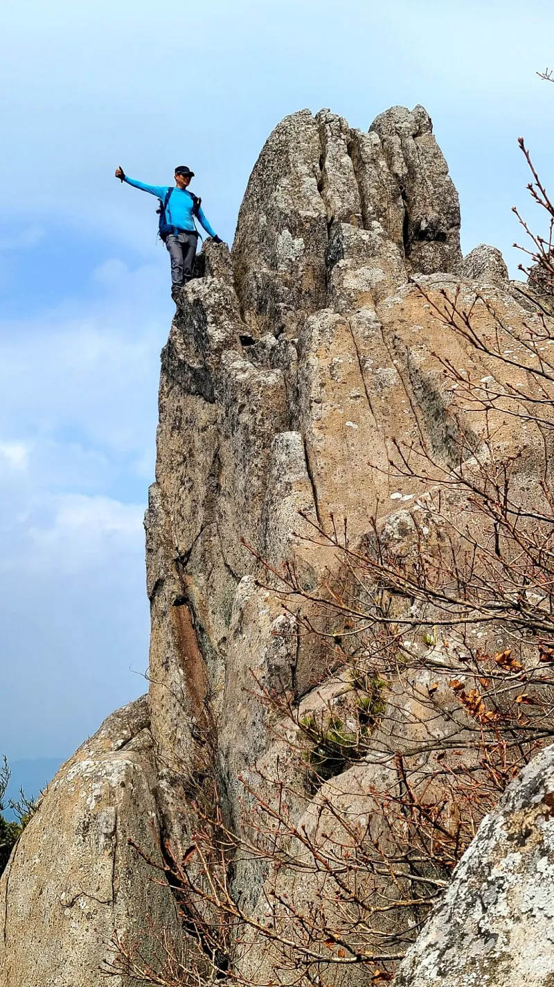 부산 장산 합장바위