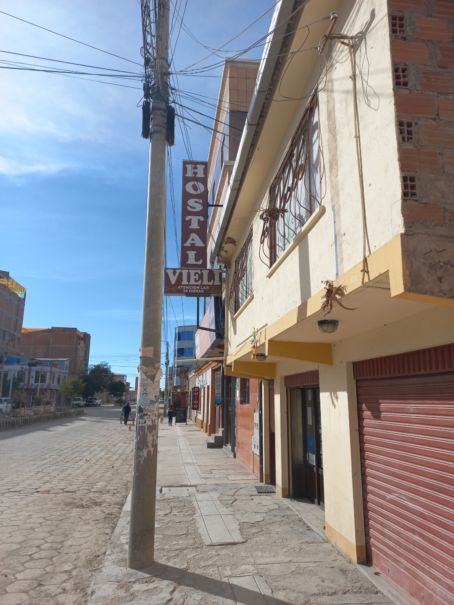 ボリビアのウユニ市のHOSTEL VIELI