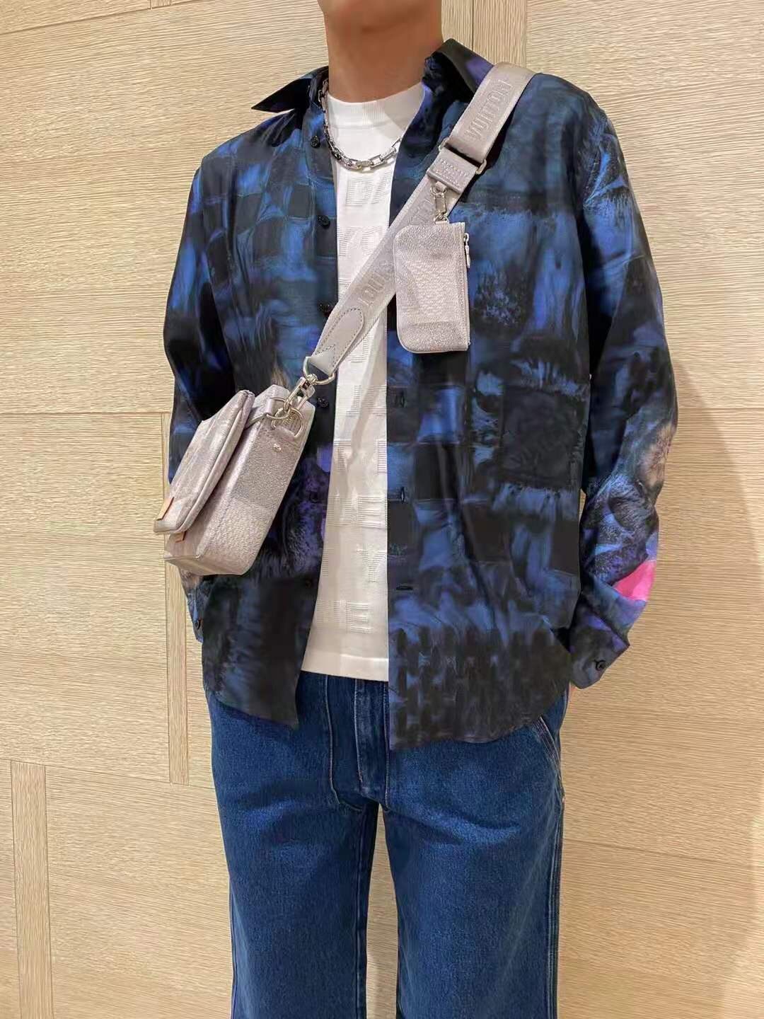  [LOUIS VUITTON] 루이비통 솔트 프린트 셔츠 1A8XBW