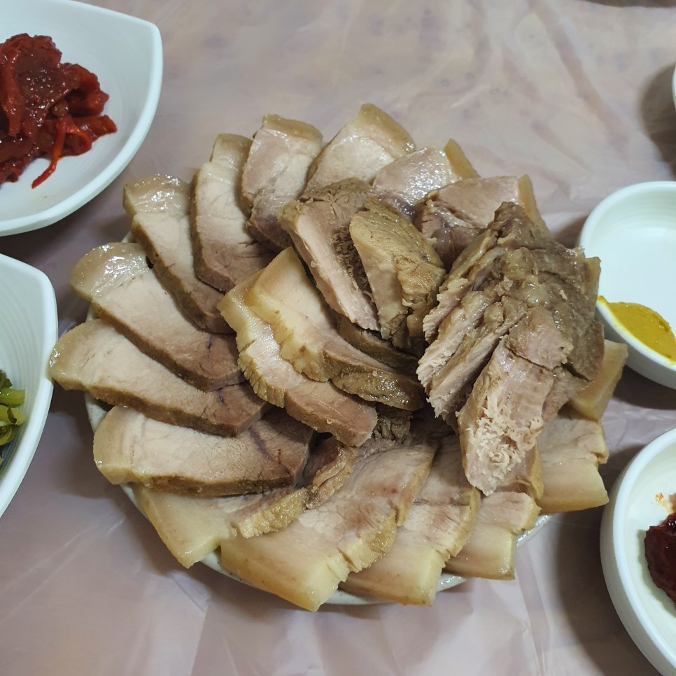  강원도 고성 맛집/막국수 맛집/편육(수육)맛집:  백촌 막국수