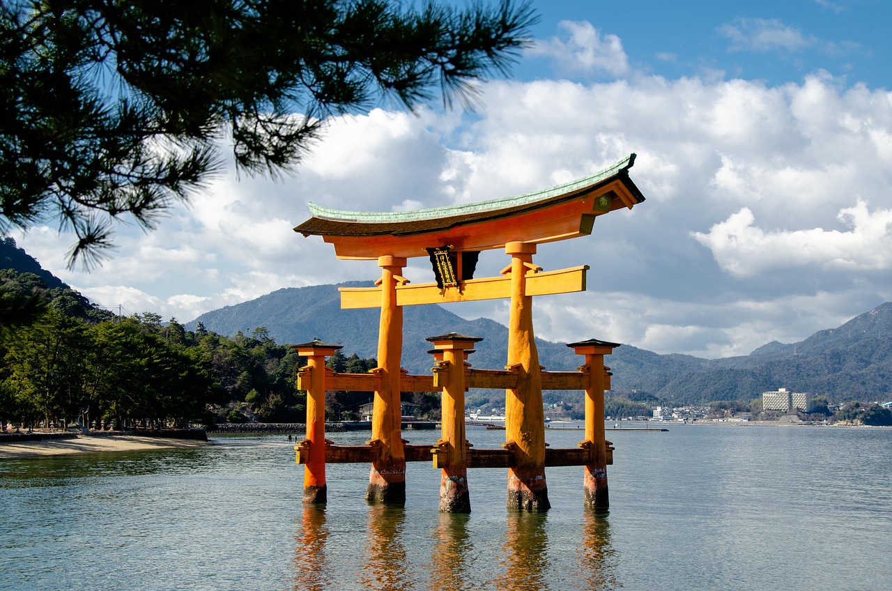 Shinto gate