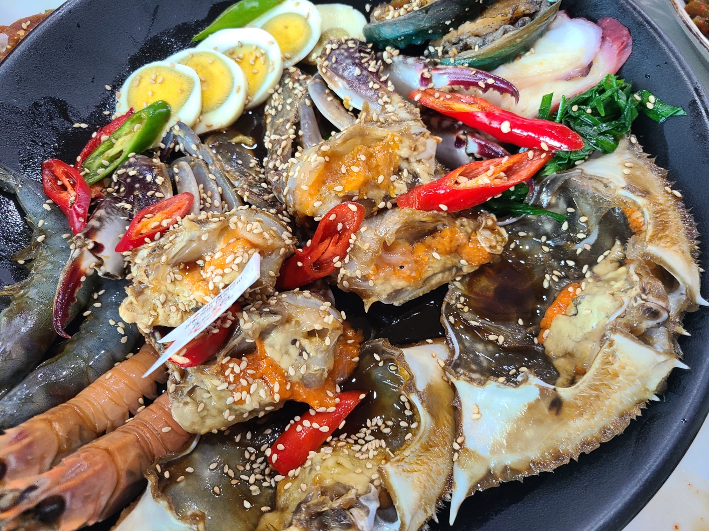 여수의 숨은 보석, 명동게장이 제공하는 꽃게장의 맛