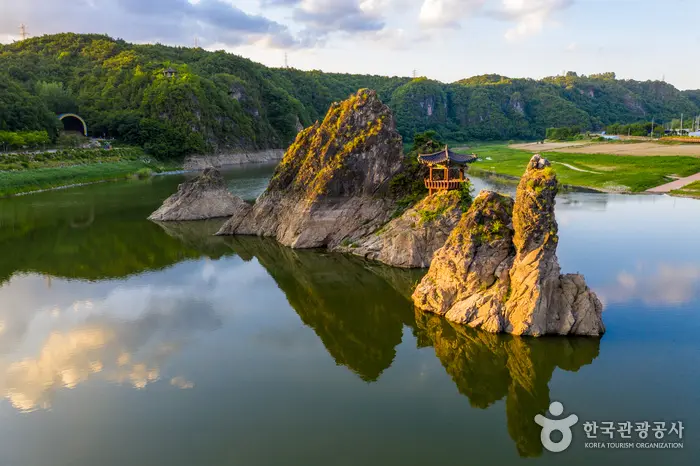 도담삼봉