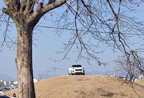  경주 쪽샘지구 고분 주차 운전자 고발
