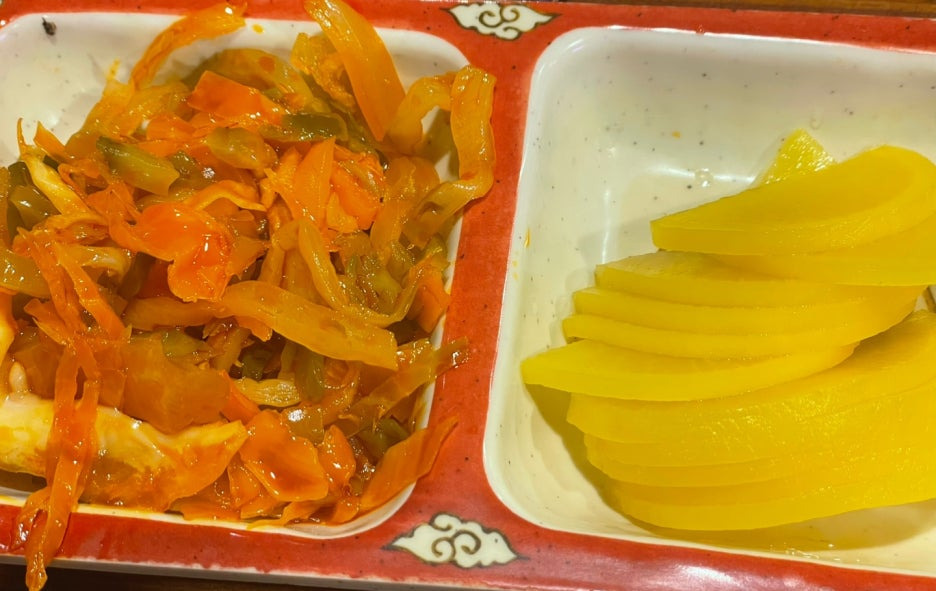 보배 반점, 차 사이, 단무지