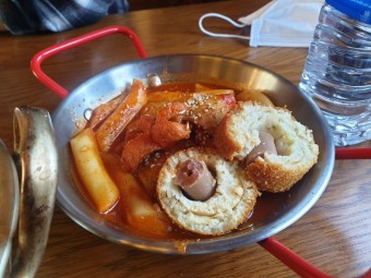 폐가 분식집 떡볶이 불유부초밥 해물라면