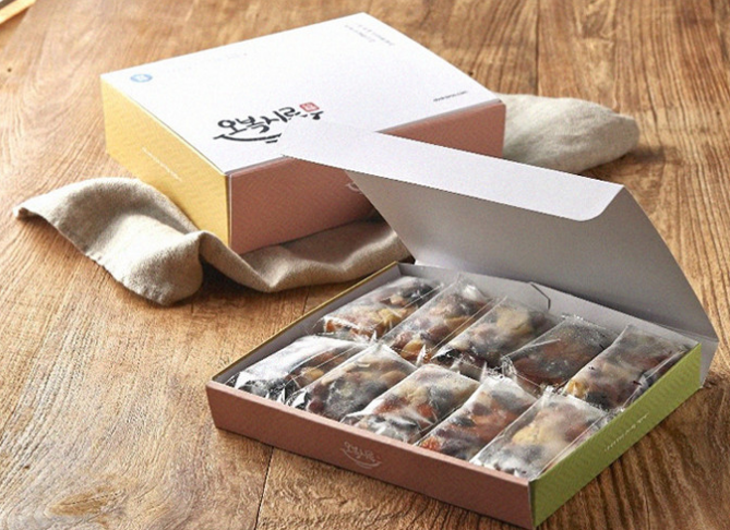오복시루 떡 포장