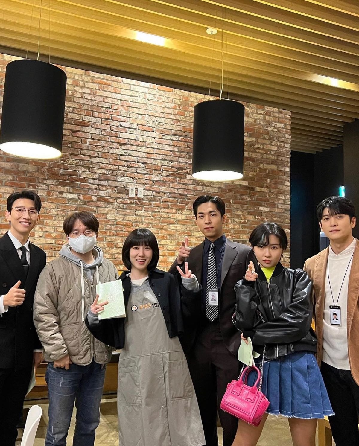 이상한변호사 우영우 짤 / 박은빈 강태오 강기영 짤 / 이준호 훗날의 영우 남편짤 / 유죄인간정명석 이상한변호사 우영우 짤 / 박은빈 강태오 강기영 짤 / 이준호 훗날의 영우 남편짤 / 유죄인간정명석