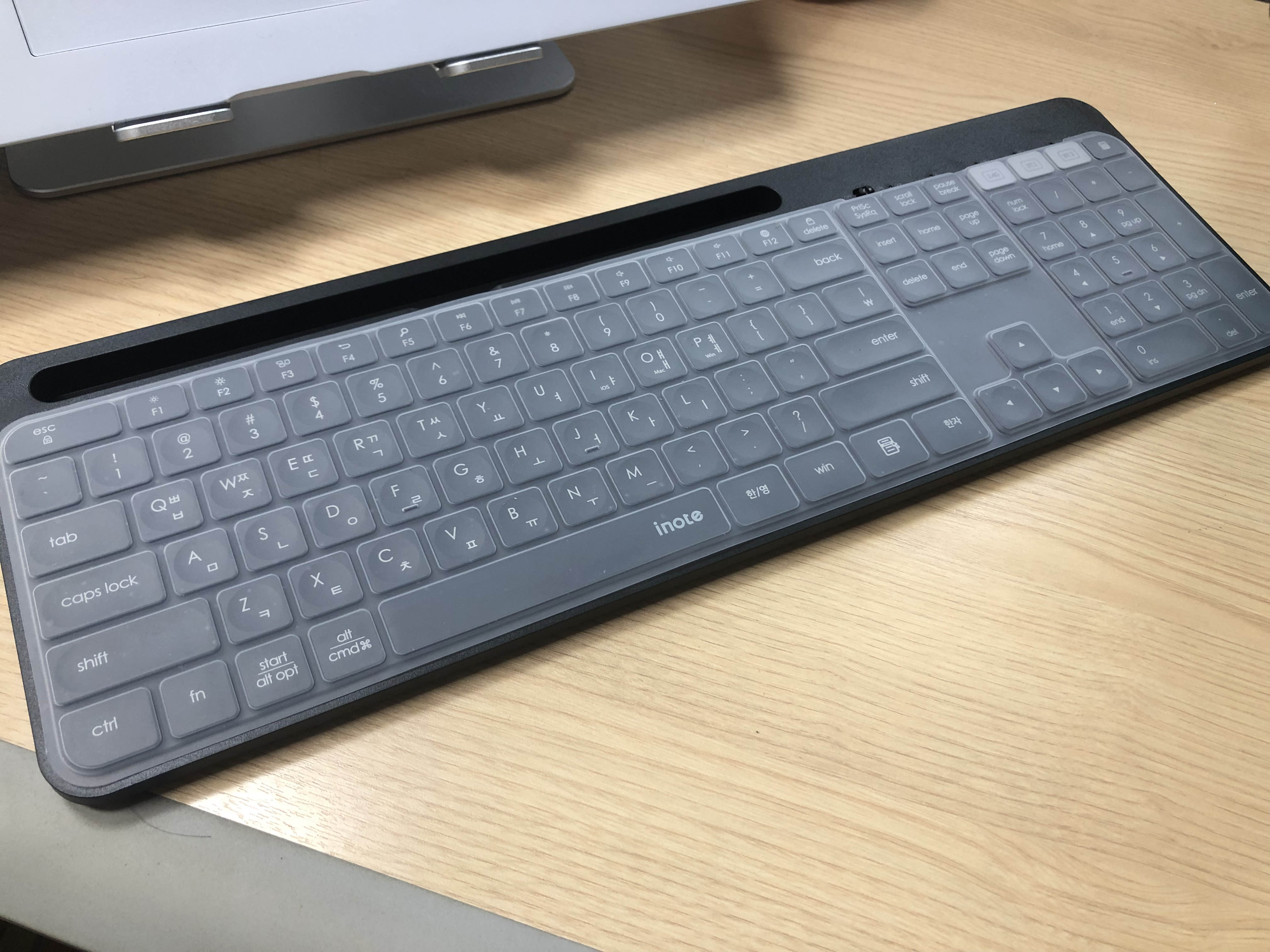  무선 블루투스 키보드 아이노트 K680RB 내돈내산 사용기 후기 리뷰