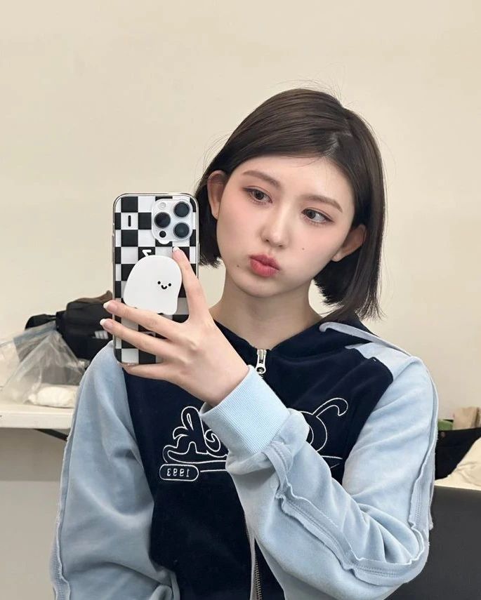  [가을gaeul] 인스타 instagram 23.04 (1)