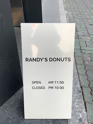 랜디스 도넛 오픈시간