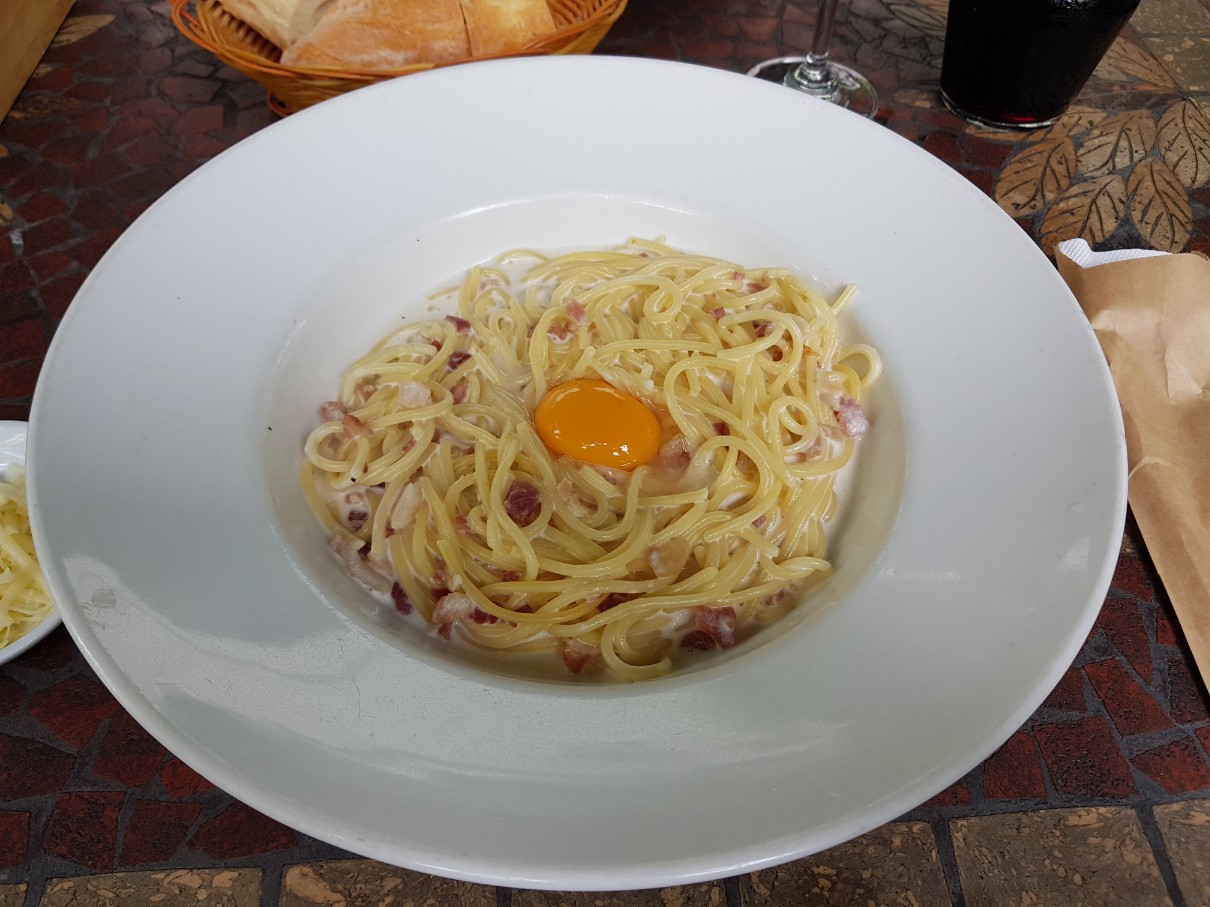 호치민 1군 레탄톤 일본인 거리 프렌치 레스토랑 Le Jardin - Spaghetti with bacon and cream