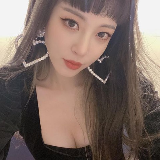  한예슬, 도도하게 섹시하게..40대 아닌 20대 미모 [스타IN]