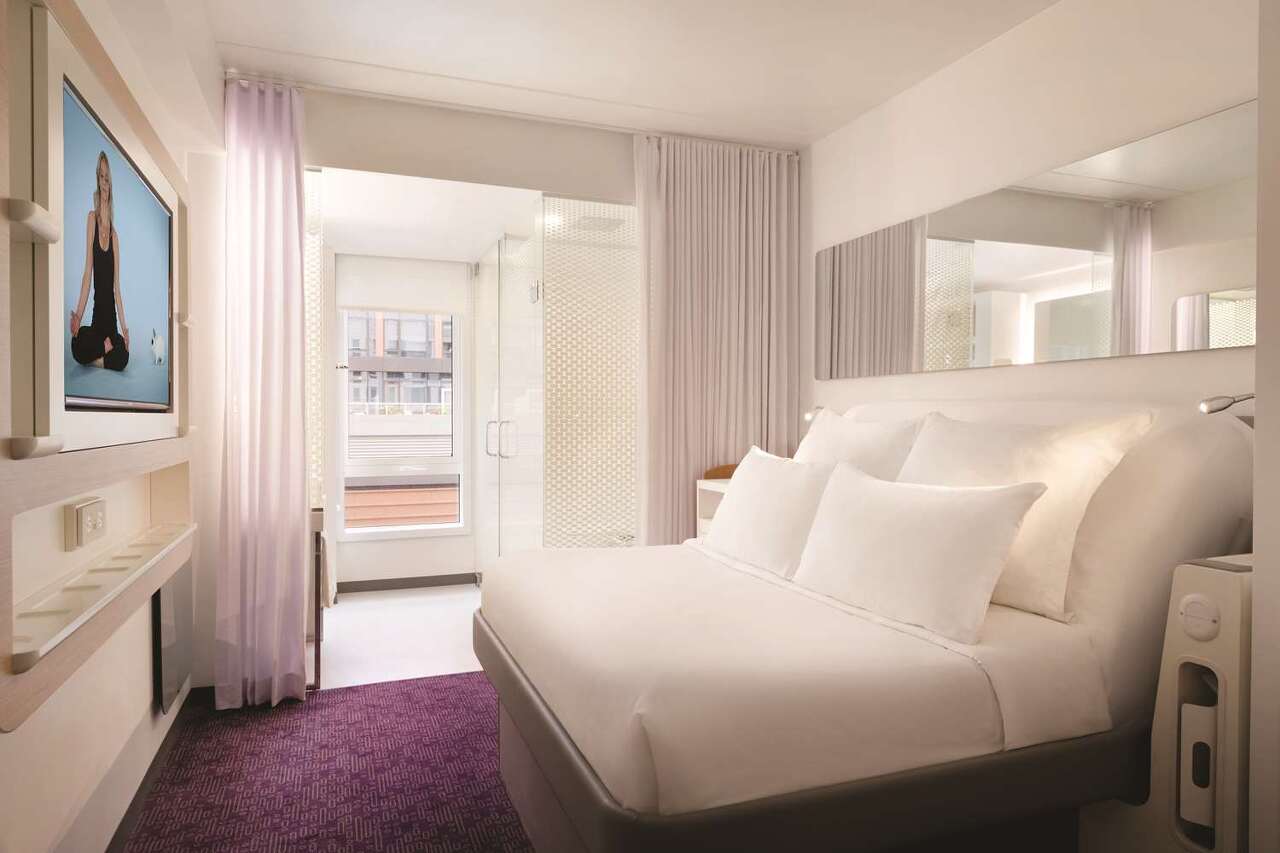 Premium-Queen-Room-Yotel