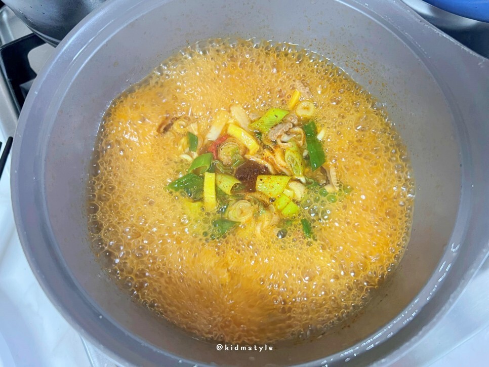 더레드 이미지