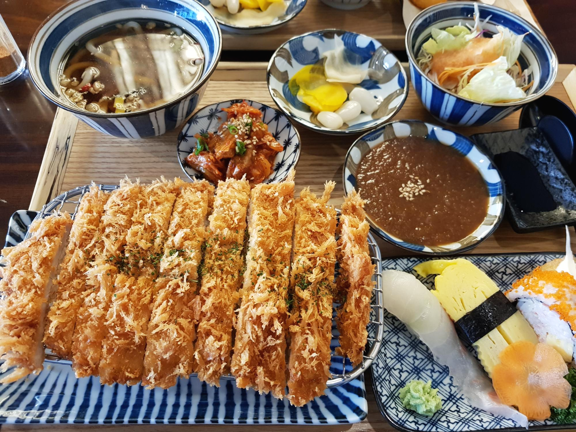  스시와 수제 돈카츠의 조합, 부산 신평 맛집 광식당 탐방 후기
