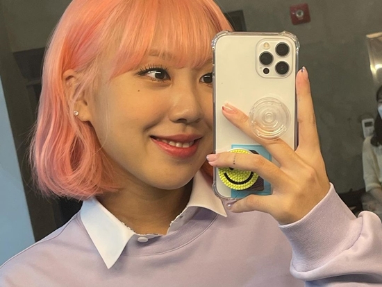  이영지!  12KG 빼더니 교복 모델까지?  "타의 모범 되는 행보" 약속!
