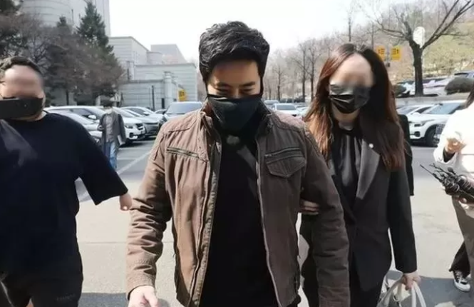  이근,구제역 싸움 관련 이슈