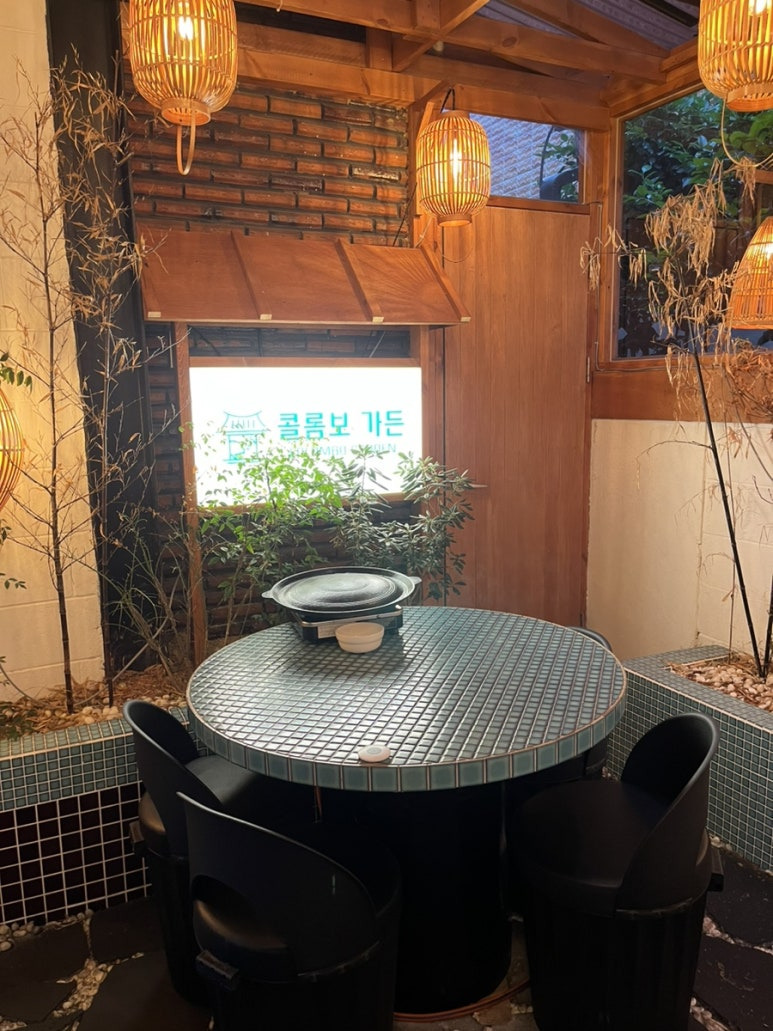 솥뚜껑오겹살 이미지